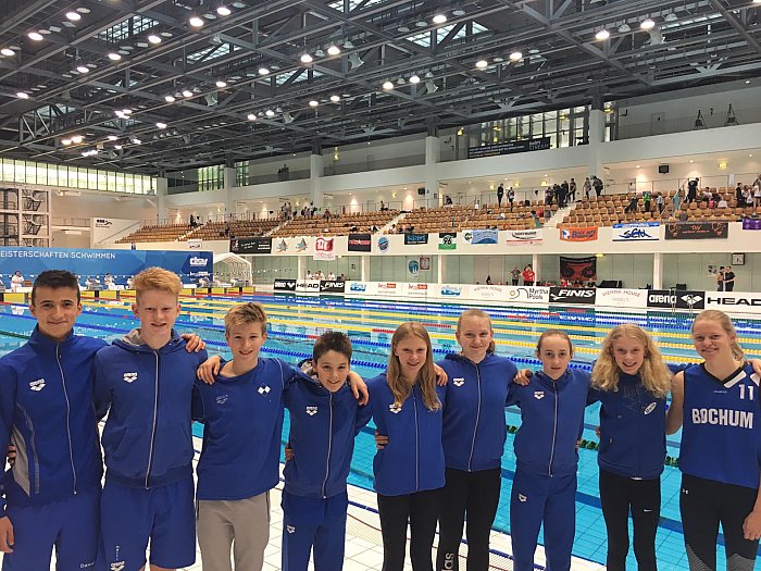 _bwbochum/medien/Schwimmen/Schwimmen_Fotos-2019/DJM_2019_BWB-Team-in-SSE.jpg