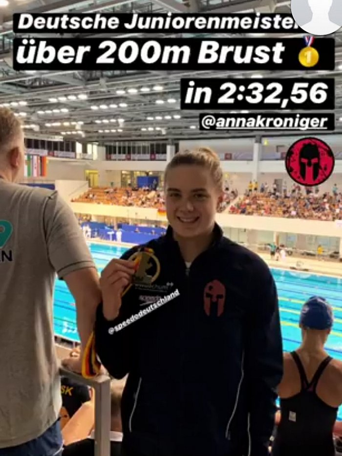_bwbochum/medien/Schwimmen/Schwimmen_Fotos-2019/DM2019_Tag4_Juniorenmeisterin-Anna-Kroniger-BSPEssen.jpg