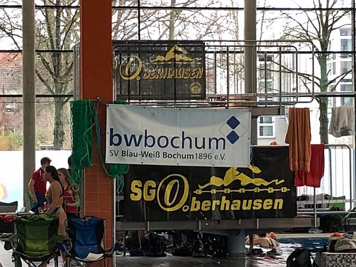 _bwbochum/medien/Schwimmen/Schwimmen_Fotos-2019/DMS-2019_02_09-BWB-Banner-in-Oberhausen.jpg
