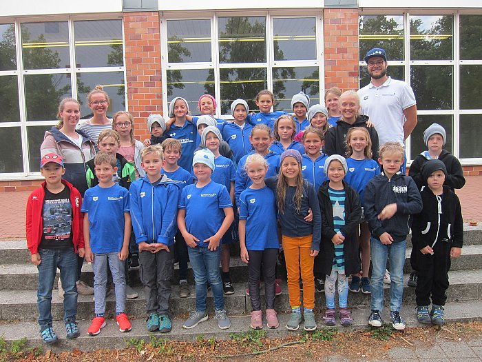 _bwbochum/medien/Schwimmen/Schwimmen_Fotos-2019/Kids_Cup_2019_Runde_3_drei_Teams.jpg