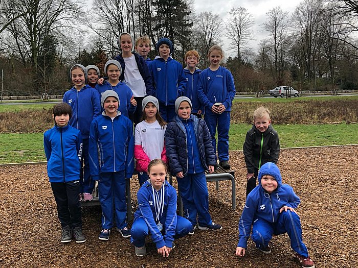 _bwbochum/medien/Schwimmen/Schwimmen_Fotos-2020/Bottrop_Foto9_Pause_Spielplatz.jpg