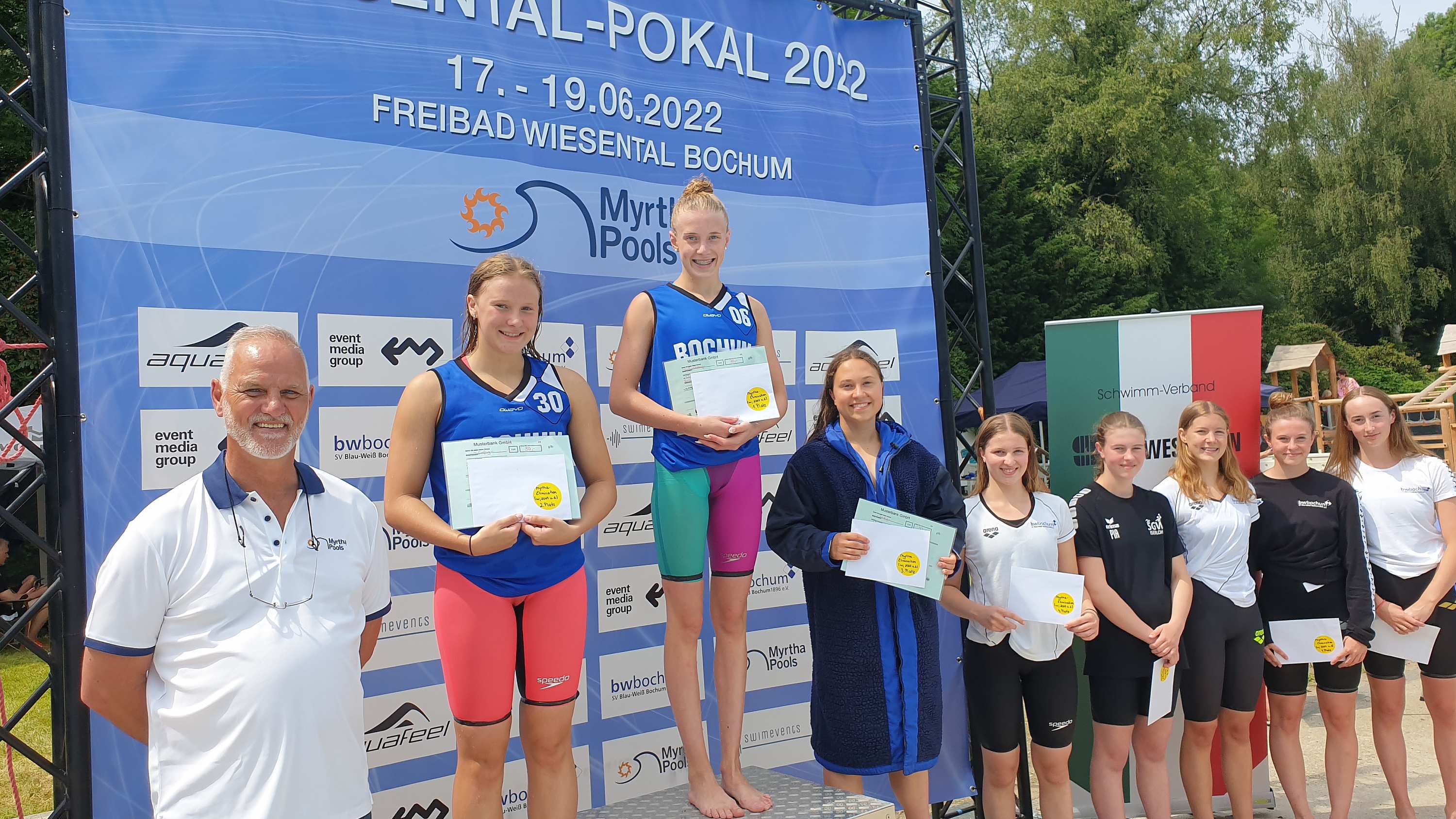 _bwbochum/medien/Schwimmen/Schwimmen_Fotos-2022/WTP22-Myrtha-Elimination-Race-Siegerehrung.jpg